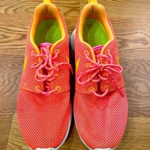 Women’s Nike shoes